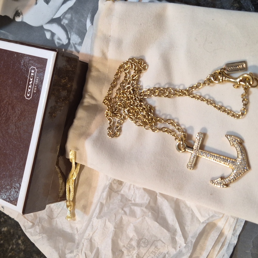 VINT & LN 💎 COACH 💎 ANCHOR NECKLACE ⚓️ Gold & CZs ⚓️ HTF 🎁 Boxed & Gift Ready